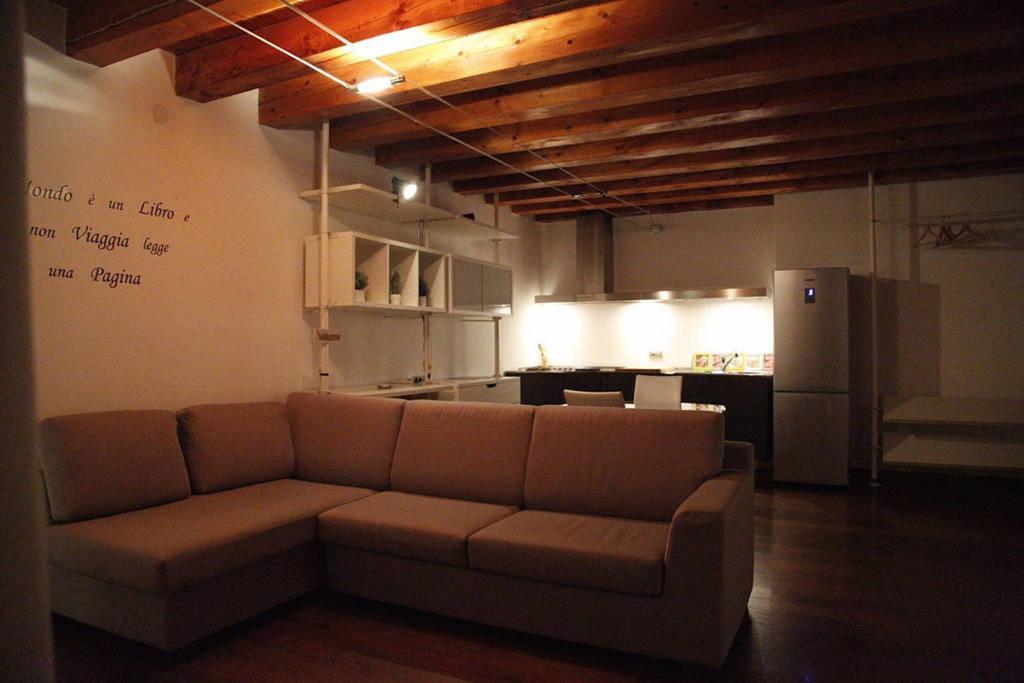 La Casa Di Leo Appartement Vicenza Buitenkant foto